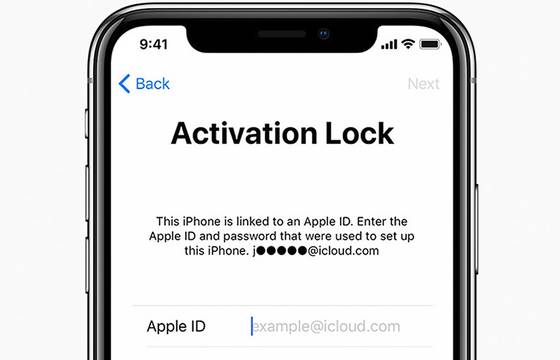 iPhone 锁定界面