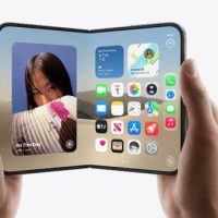 iPhone Duo展开后的内屏