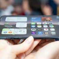 iPhone Duo真机展开内屏上手