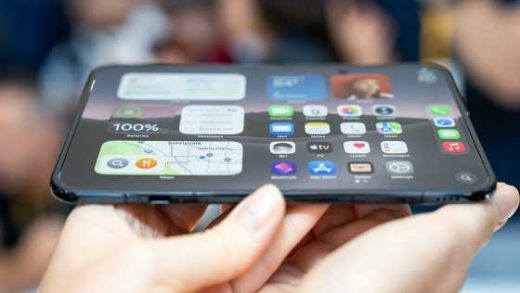 iPhone Duo真机展开内屏上手